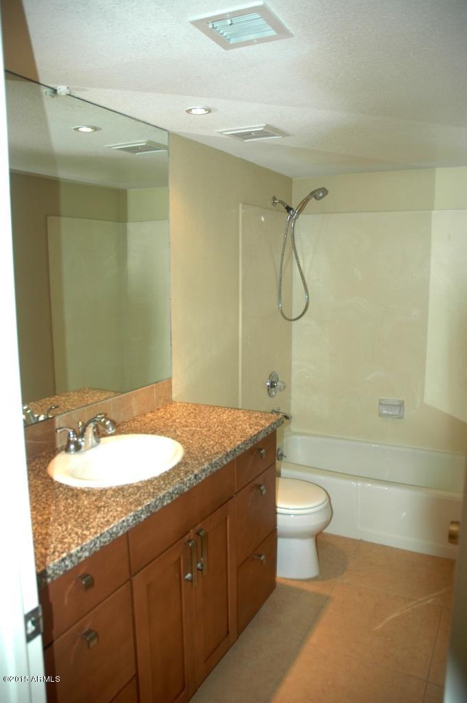 640 East Calavar Road Phoenix, AZ 85022 - Photo 32 of 40 DSC_0741