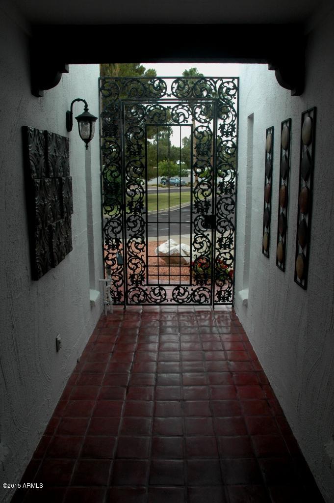 640 East Calavar Road Phoenix, AZ 85022 - Photo 5 of 40 DSC_0751