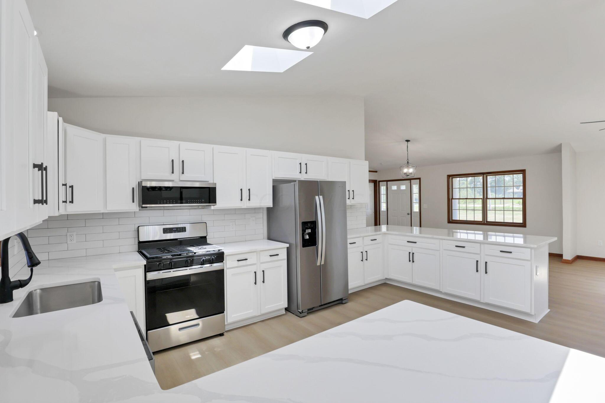 12865 Lockbourne Eastern Road Ashville, OH 43103 - Photo 6 of 60 23-web-or-mls-0N4A3926