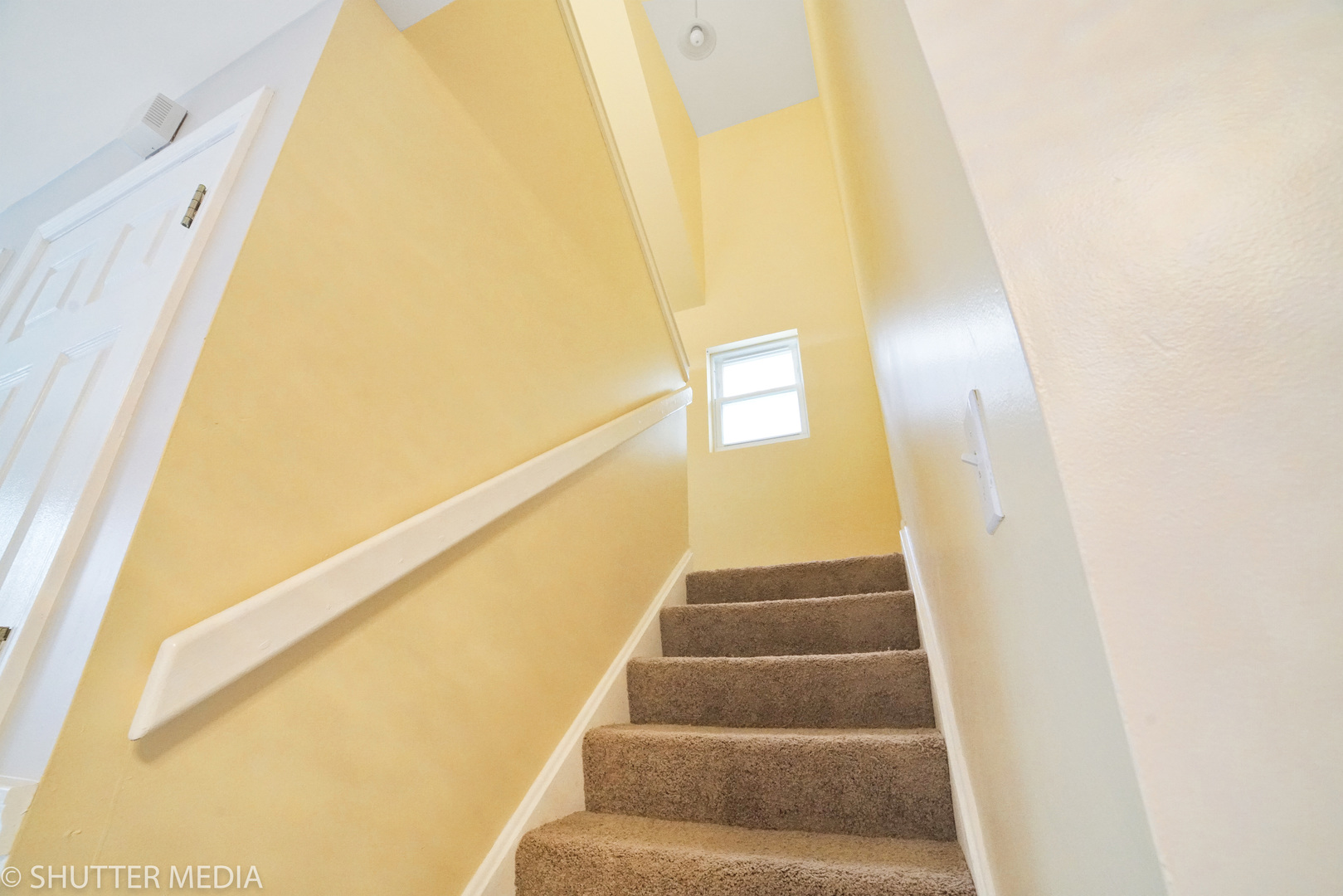 10446 South Indiana Avenue Chicago, IL 60628 - Photo 15 of 30