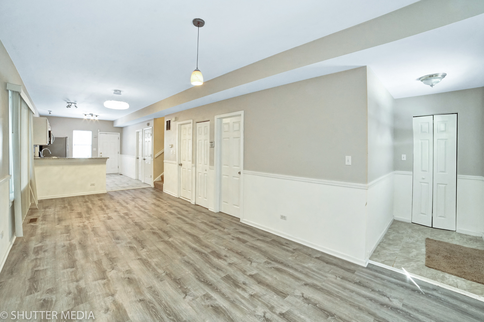 10446 South Indiana Avenue Chicago, IL 60628 - Photo 3 of 30