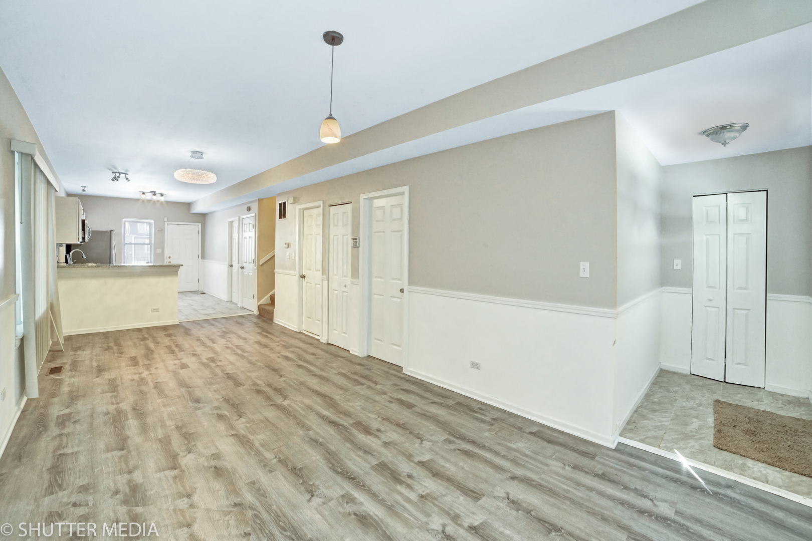 10446 South Indiana Avenue Chicago, IL 60628 - Photo 4 of 30