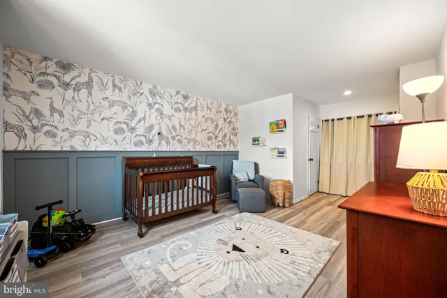 $325,000 | 147 West Kenilworth Circle, Newtown Square, PA 19073