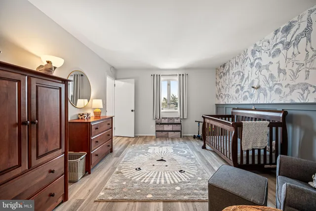 $325,000 | 147 West Kenilworth Circle, Newtown Square, PA 19073