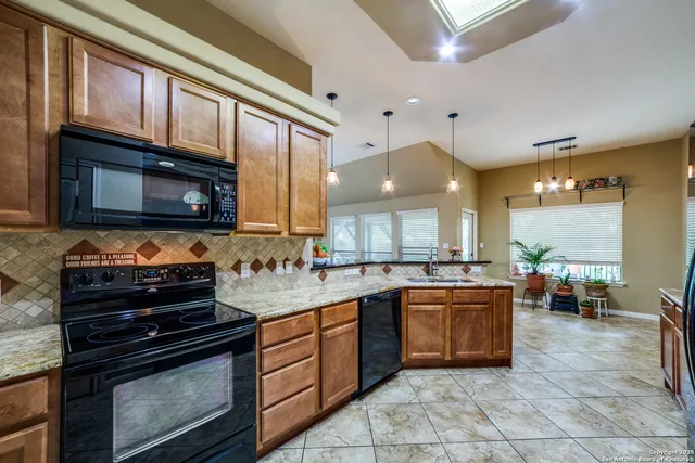 $447,500 | 1424 Kings Ranch Road, Bandera, TX 78003