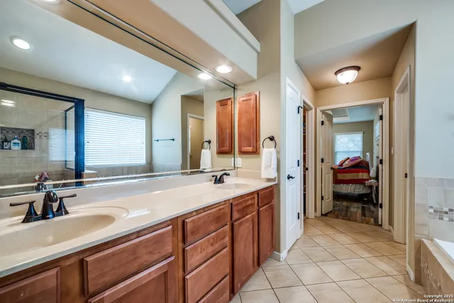 $447,500 | 1424 Kings Ranch Road, Bandera, TX 78003