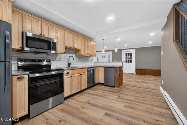 $499,000 | 183 Goode Street, Ballston, NY 12027