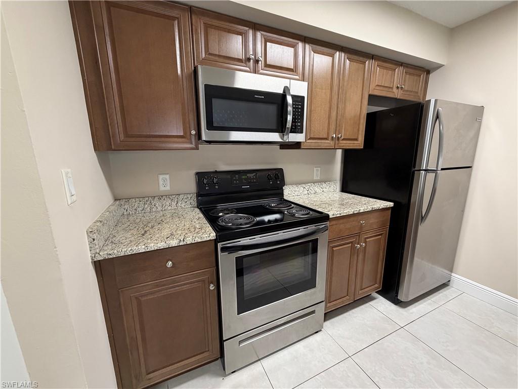 5307 Summerlin Road, Unit 707 Fort Myers, FL 33919 - Photo 6 of 23