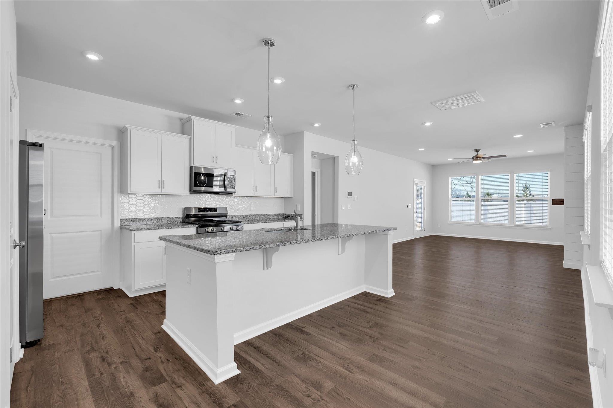 1013 Maraschino Way Lyman, SC 29365 - Photo 2 of 33