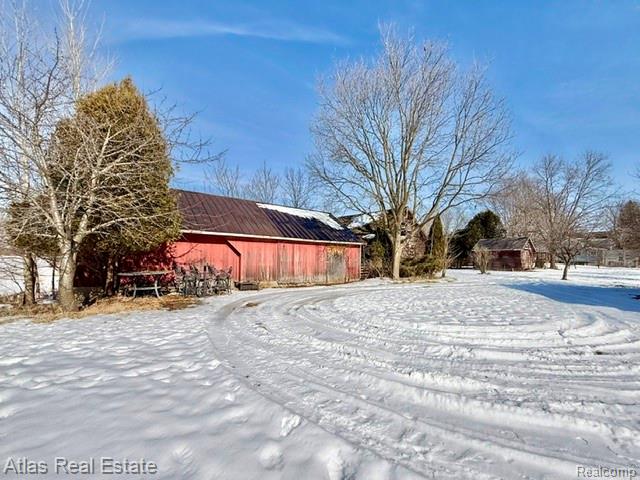 7448 Gale Road Grand Blanc, MI 48439 - Photo 18 of 58