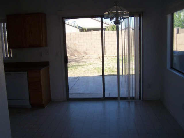 6424 West Cordes Road Phoenix, AZ 85043 - Photo 3 of 6 Additional Photo