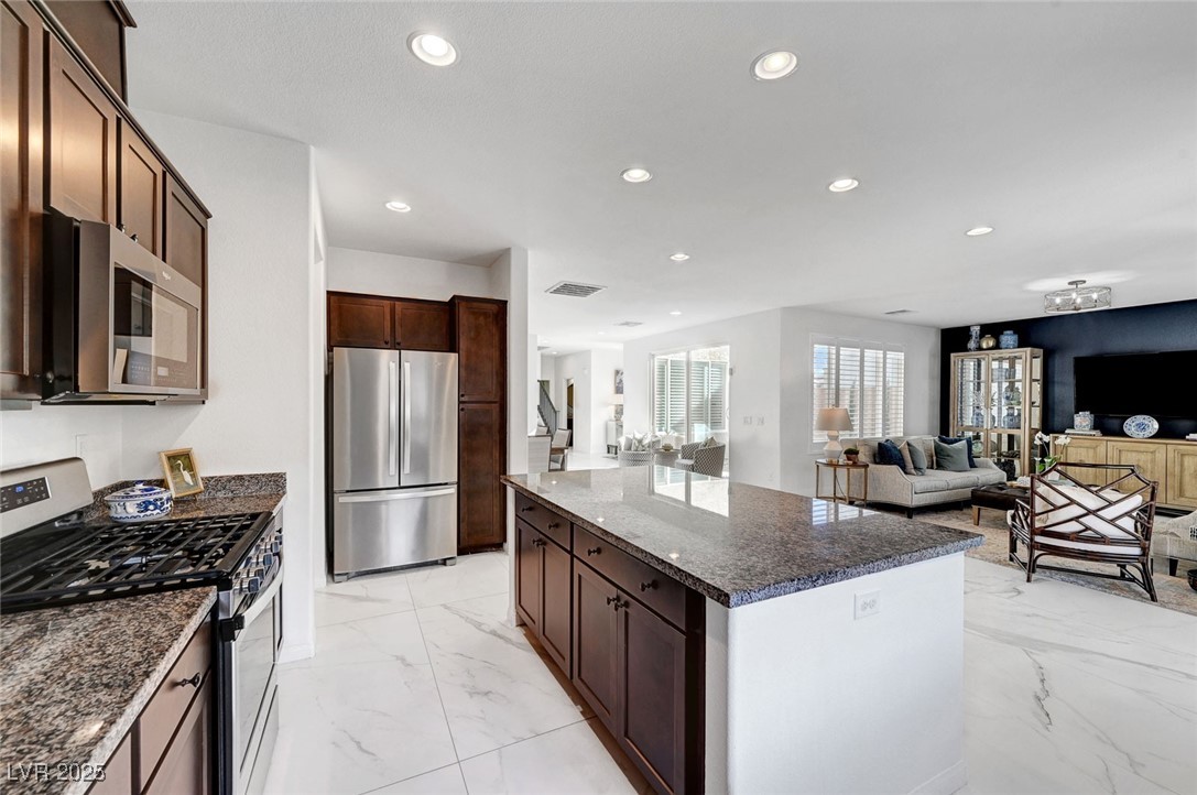 4499 Amazing View Street Las Vegas, NV 89129 - Photo 15 of 71