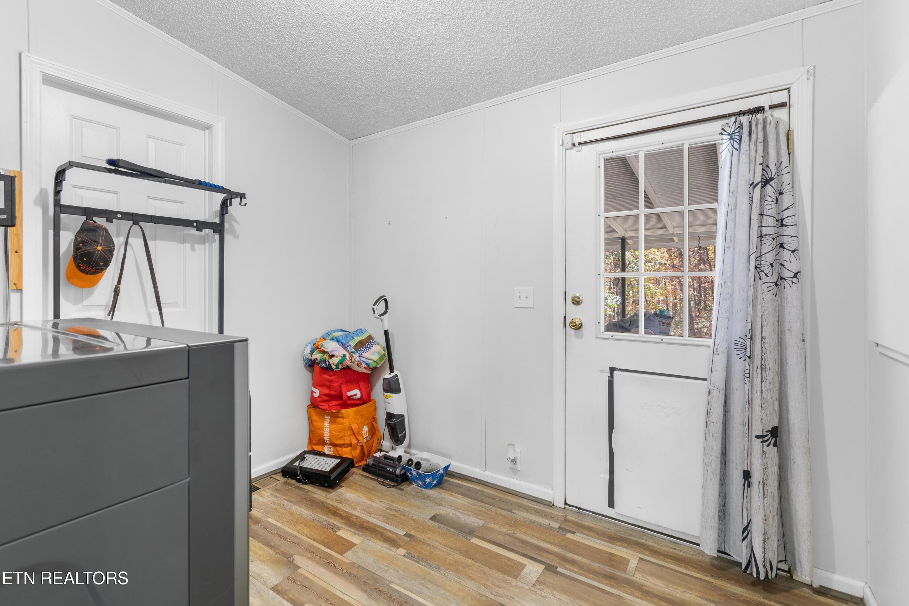 2315 Jim Henry Road Dandridge, TN 37725 - Photo 15 of 20 030A0813