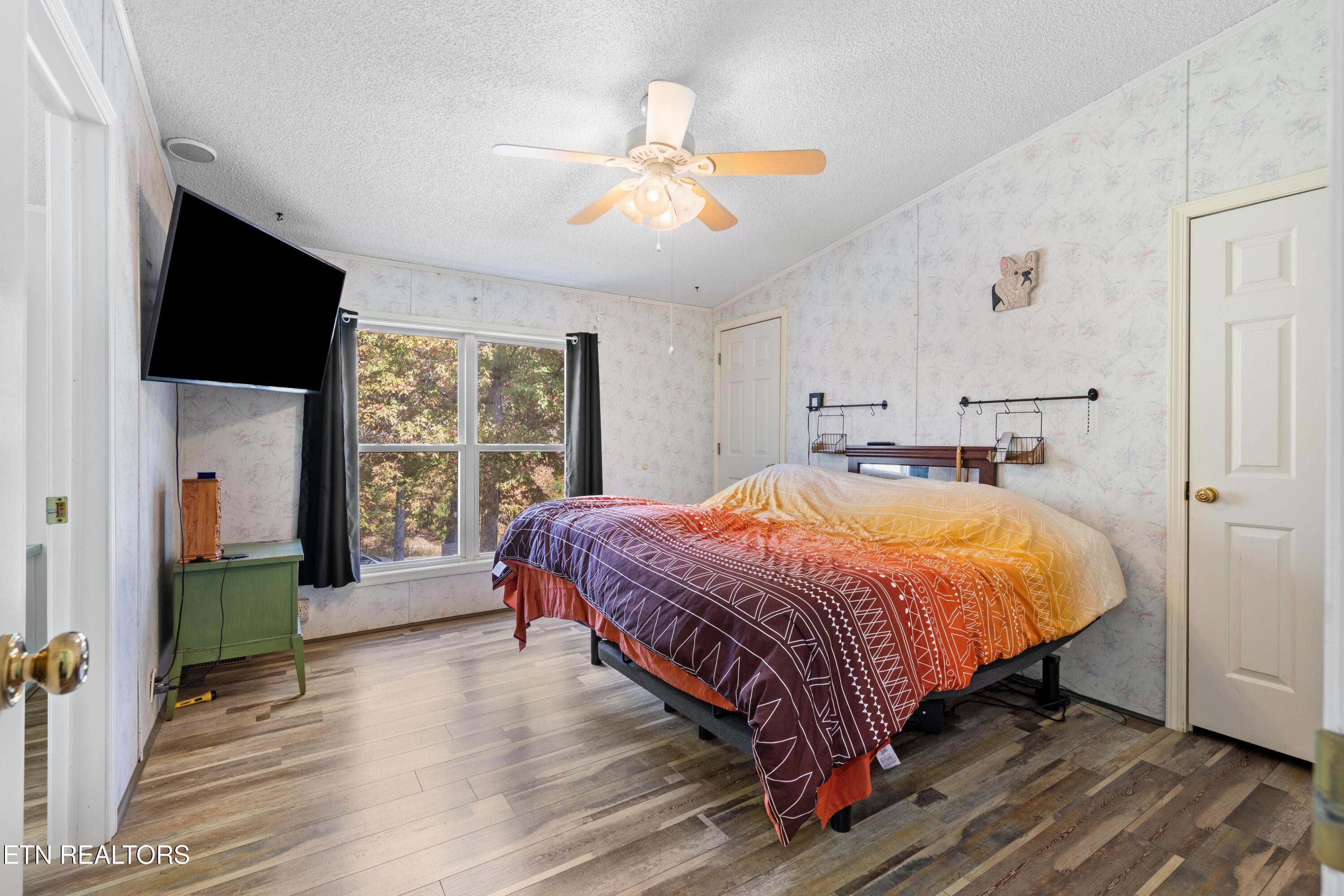 2315 Jim Henry Road Dandridge, TN 37725 - Photo 8 of 20 030A0931