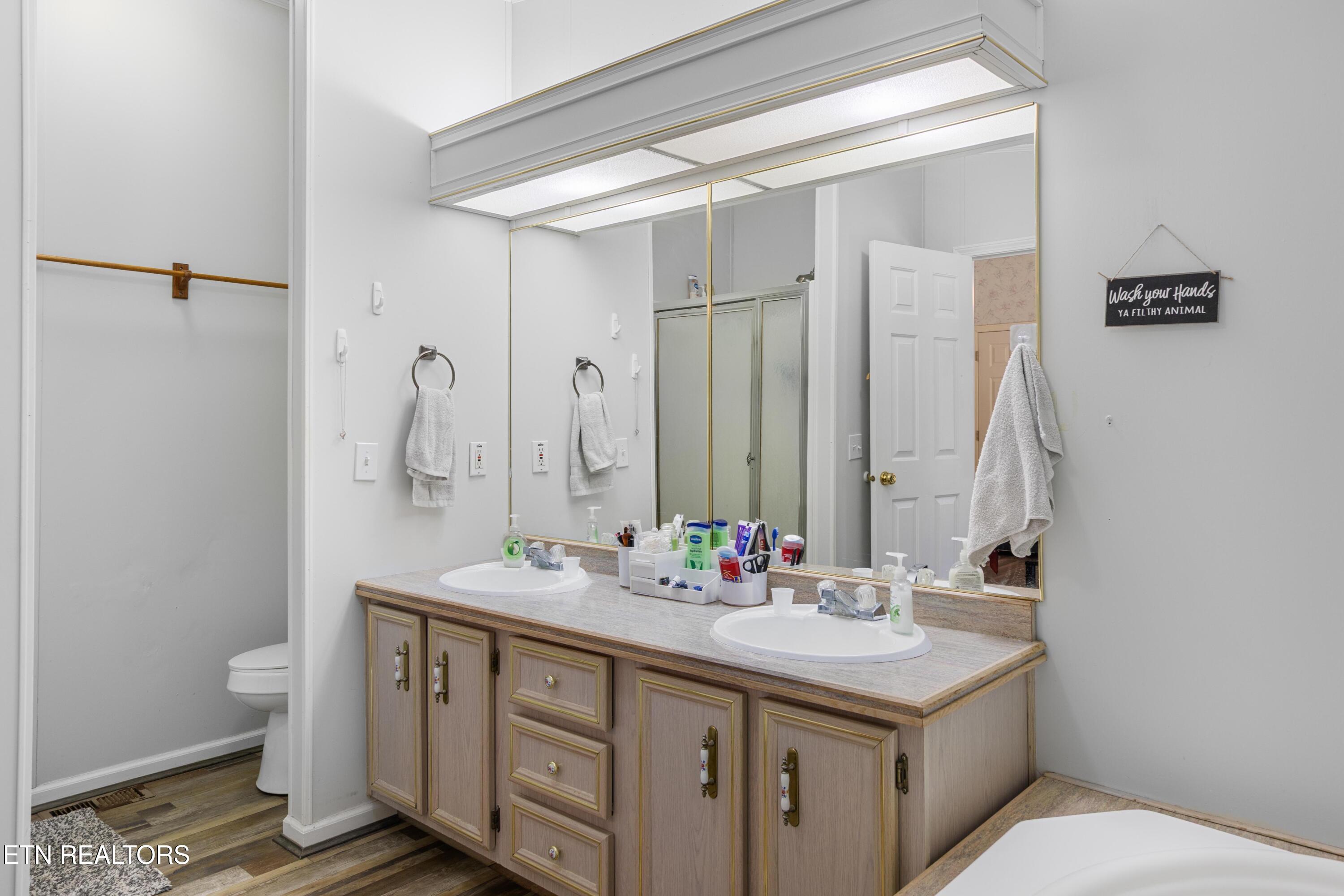 2315 Jim Henry Road Dandridge, TN 37725 - Photo 10 of 20 030A0954