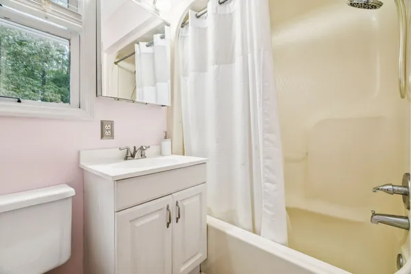 $474,900 | 207 Robinson Road, Dickson, TN 37055