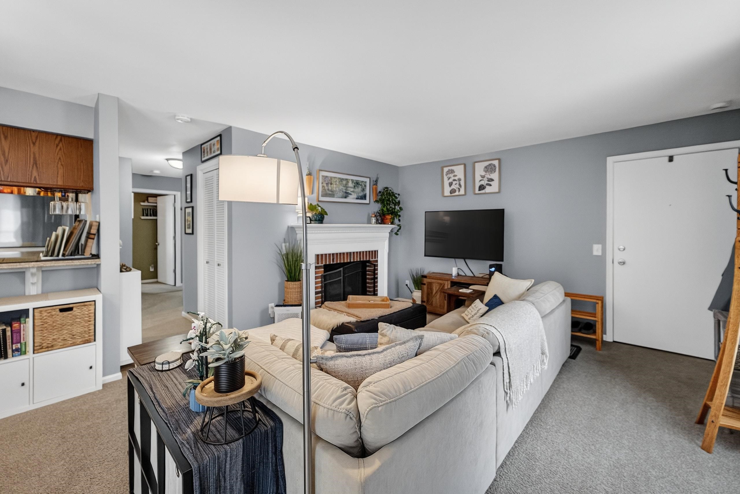 1102 Gammon Lane, Unit 1 Madison, WI 53719 - Photo 3 of 32