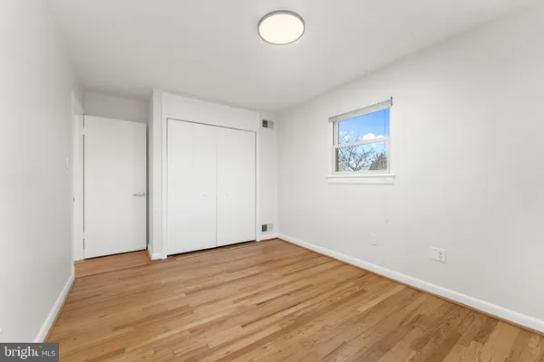 $4,300 | 6337 Beryl Road, Alexandria, VA 22312
