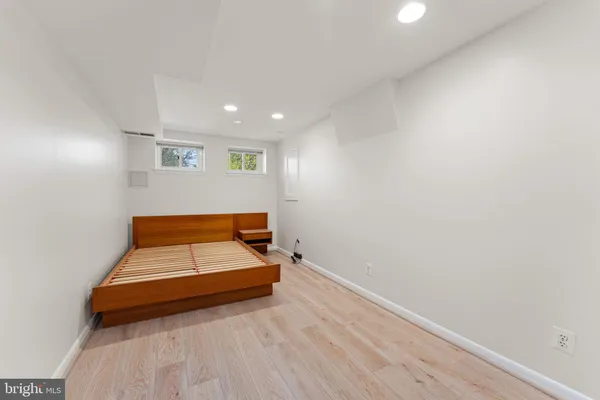 $4,300 | 6337 Beryl Road, Alexandria, VA 22312