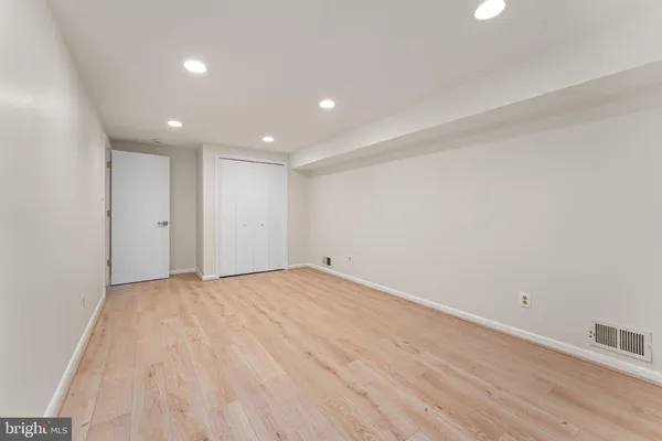$4,300 | 6337 Beryl Road, Alexandria, VA 22312