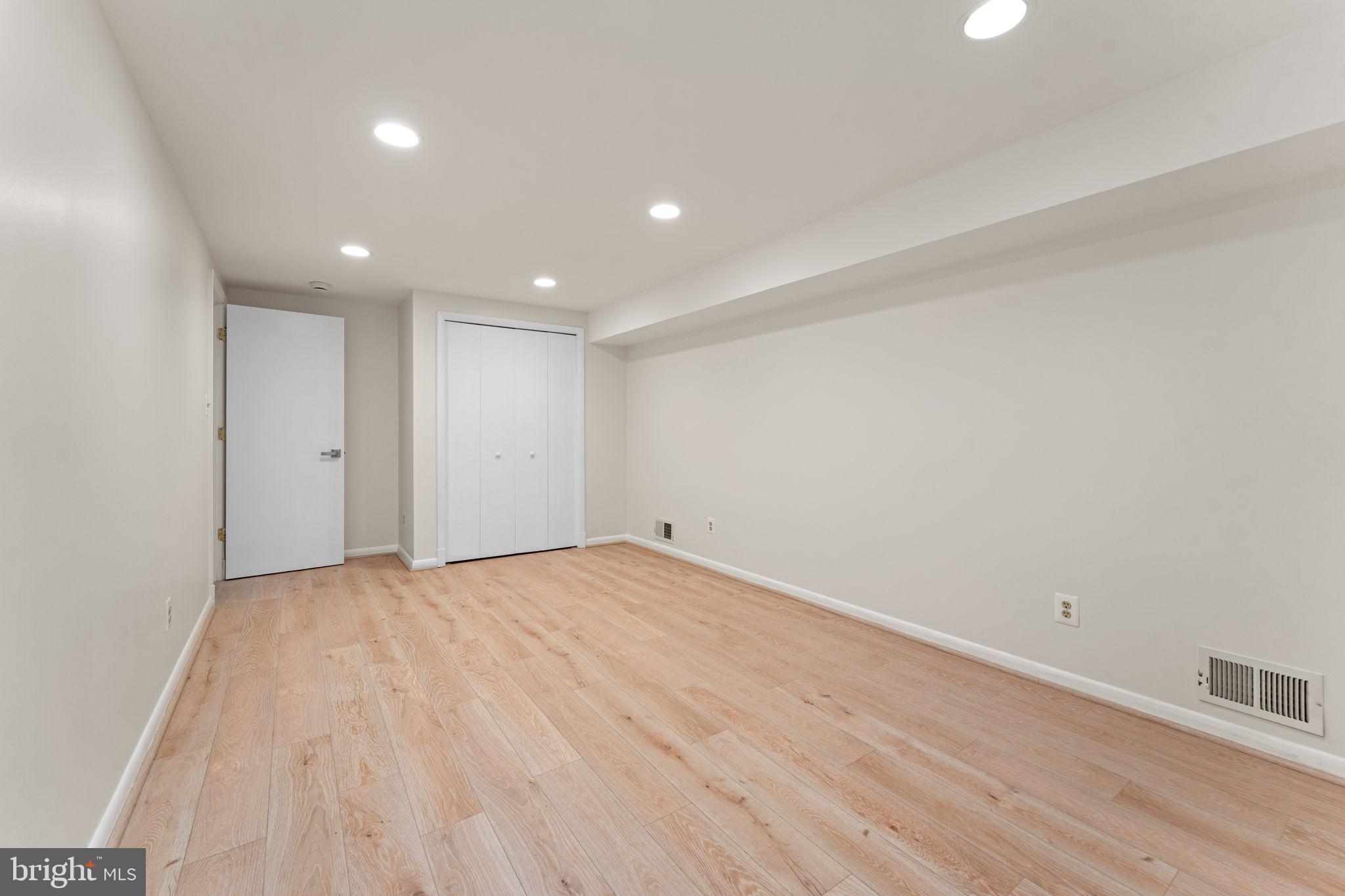 6337 Beryl Road Alexandria, VA 22312 - Photo 23 of 34