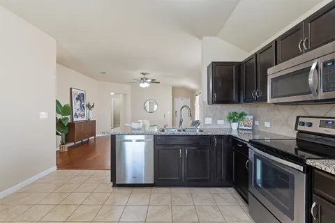 $295,000 | 400 Pinnacle Drive, Georgetown, TX 78626