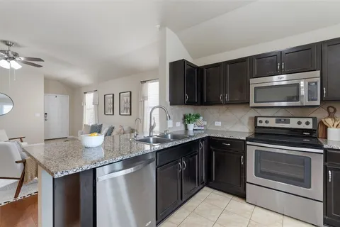 $295,000 | 400 Pinnacle Drive, Georgetown, TX 78626