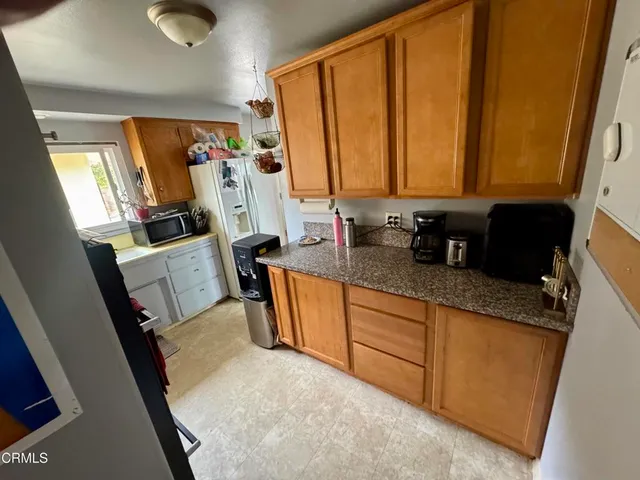 $990,000 | 2530-2532 Sunset Drive, Ventura, CA 93001