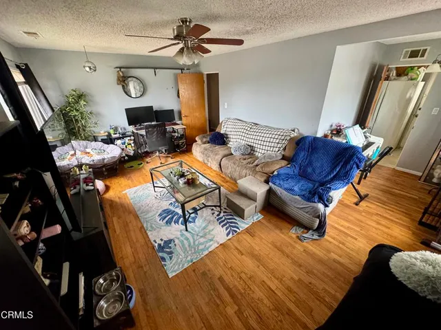 $990,000 | 2530-2532 Sunset Drive, Ventura, CA 93001