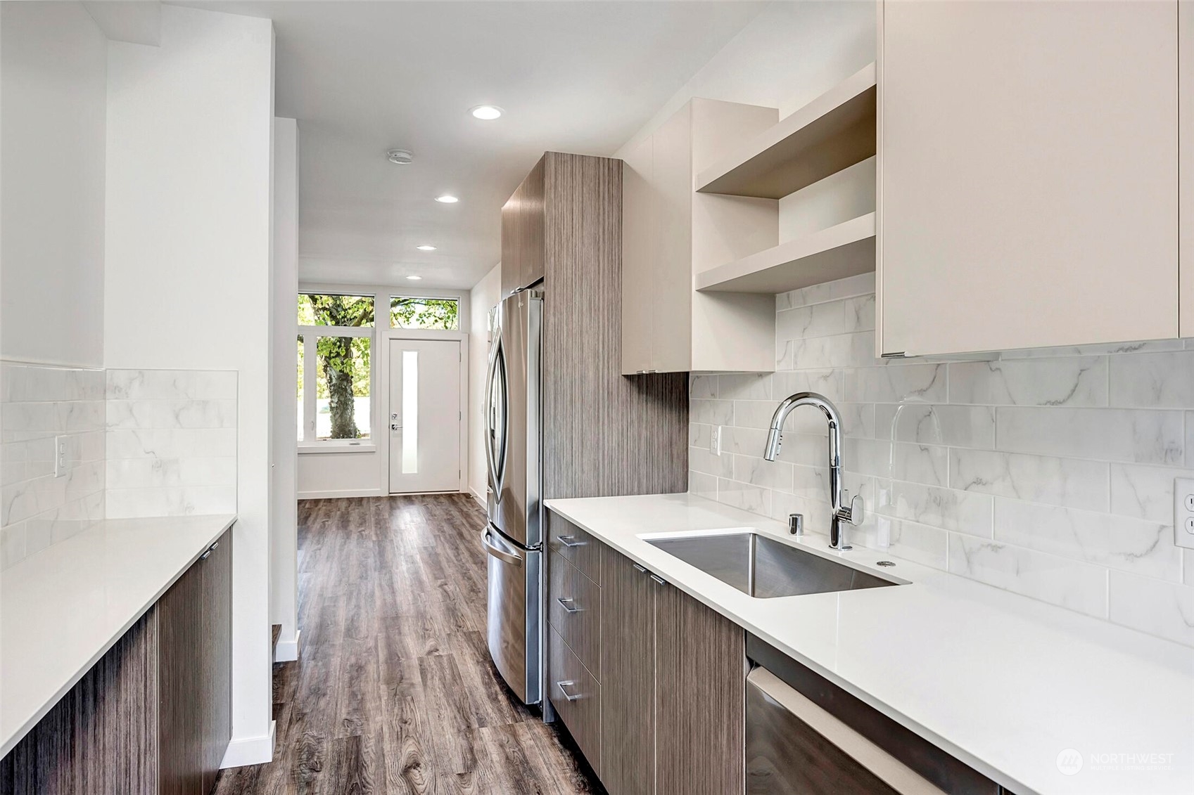 10170 Holman Road Northwest, Unit C Seattle, WA 98133 - Photo 3 of 19 Gallery Image 3