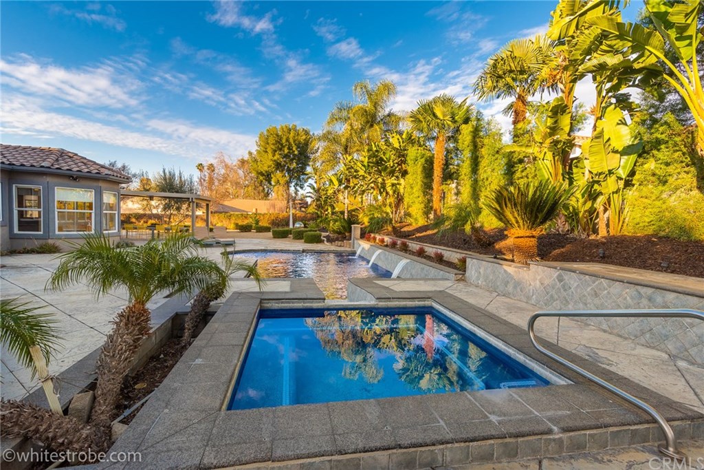 7898 Whitegate Avenue Riverside, CA 92506 - Photo 10 of 55