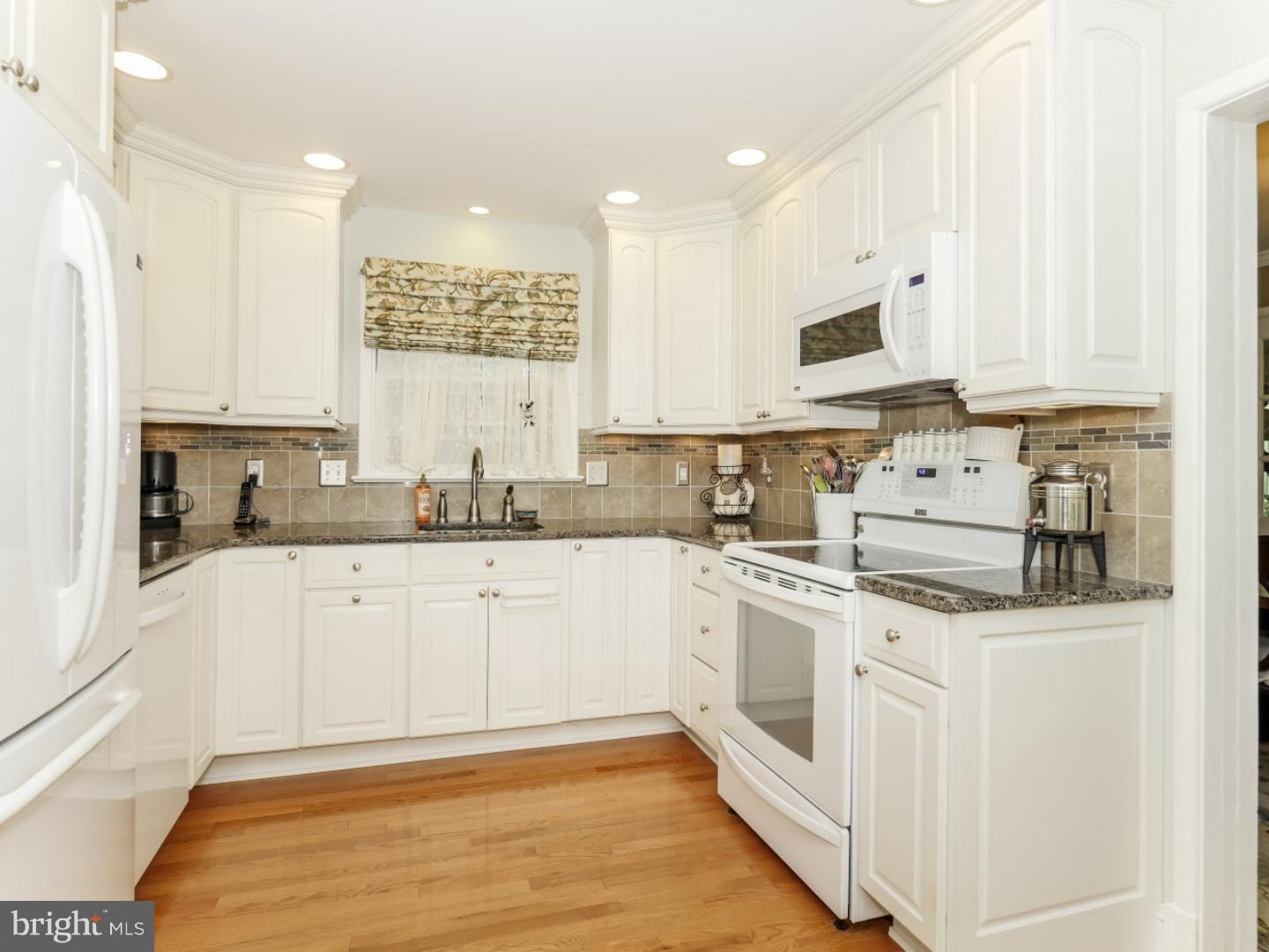 6 Colonial Ridge Drive Yardley, PA 19067 - Photo 14 of 25 Kitchen