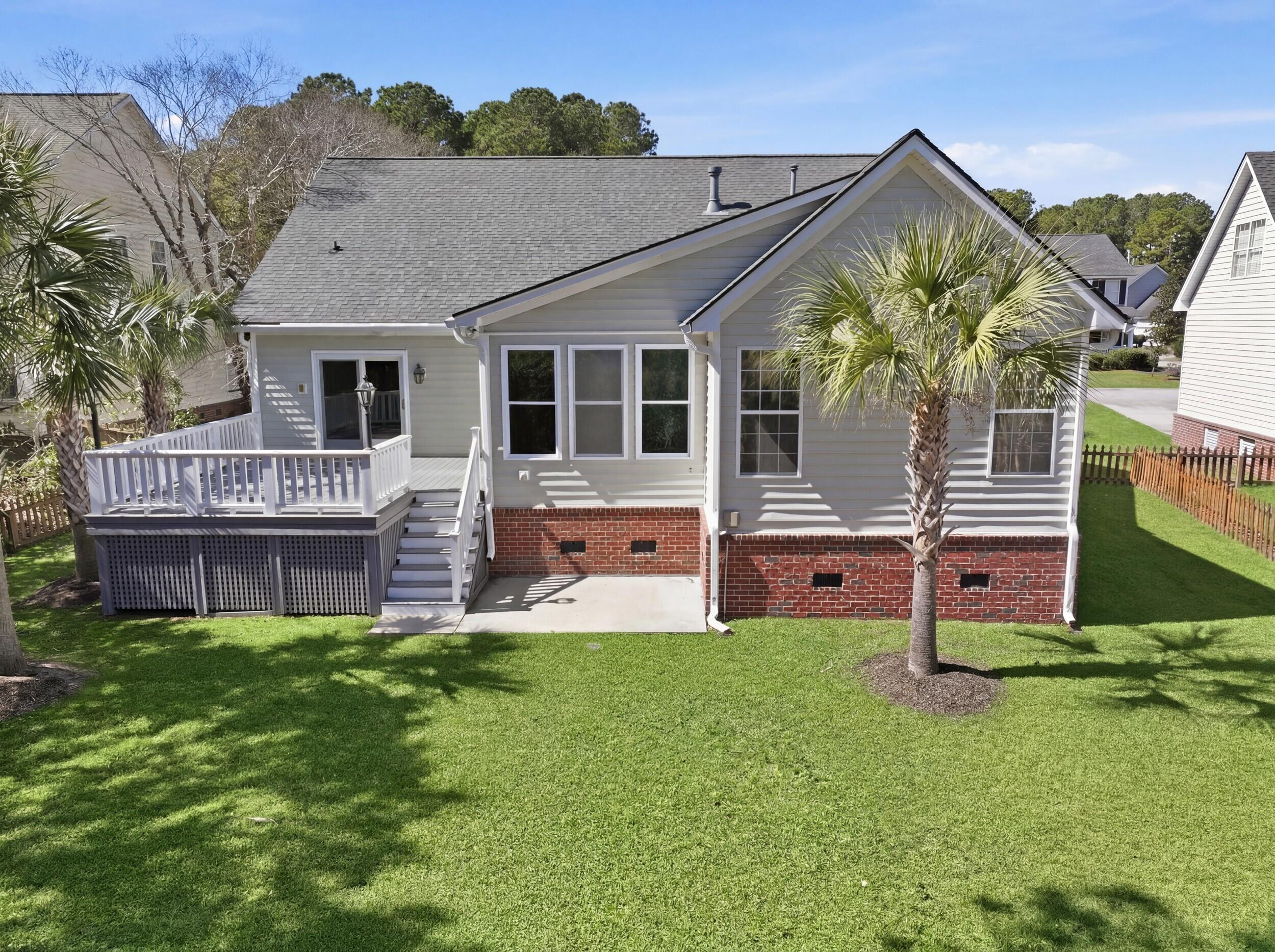 2384 Bergeron Way Mount Pleasant, SC 29466 - Photo 31 of 33 RU4A0336-2