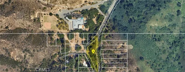 a view of a walk in the balcony