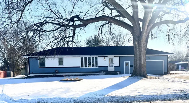 $295,000 | 7048 Kentucky Avenue North, Brooklyn Park, MN 55428