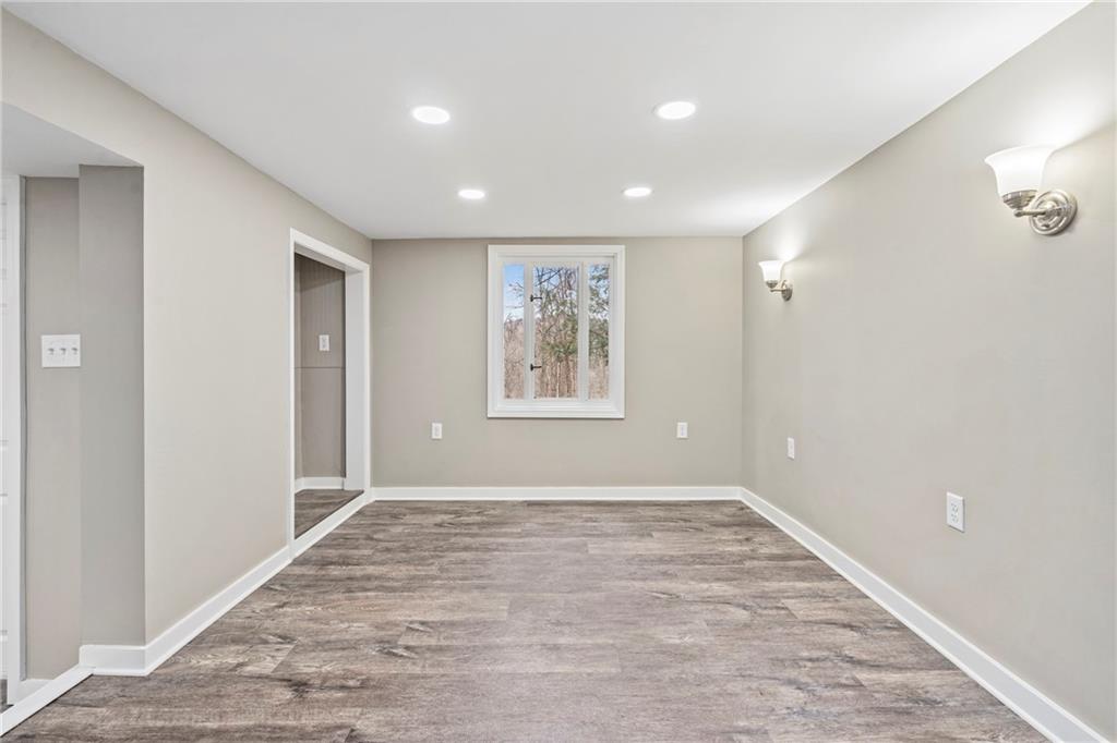 2215 Lehigh Street Pittsburgh, PA 15218 - Photo 23 of 32 a view of an empty room