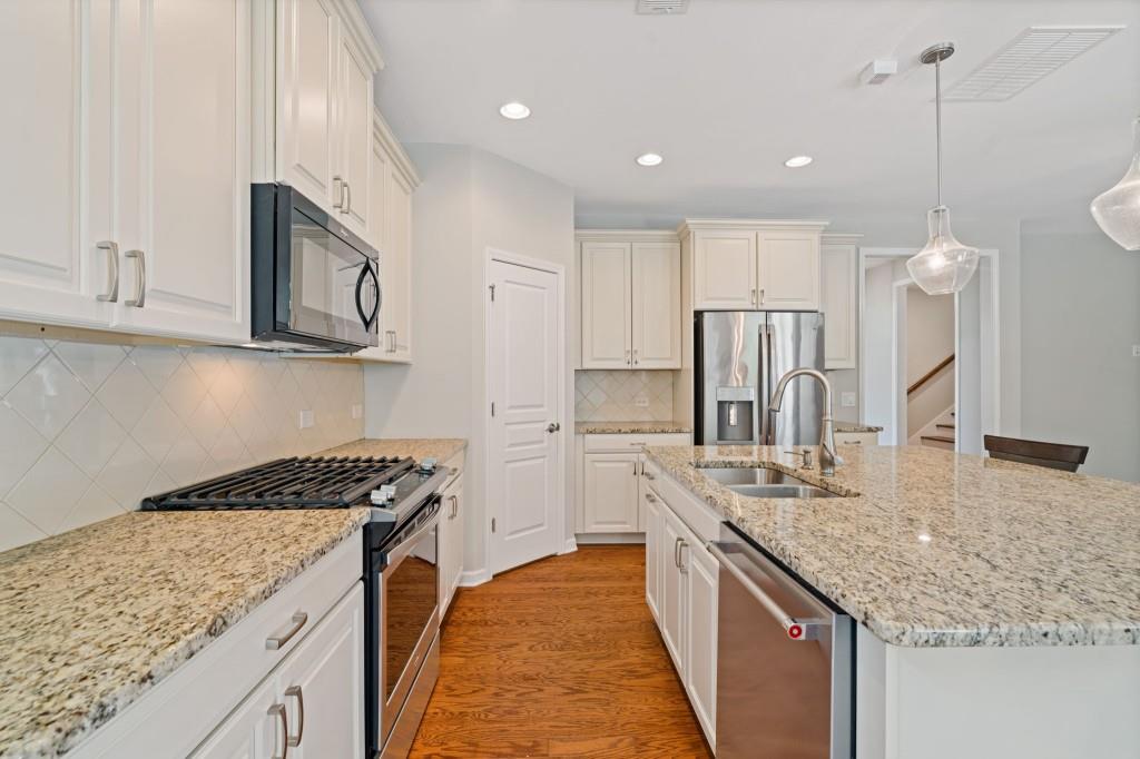 400 Laurel Spring Court Canton, GA 30114 - Photo 8 of 51