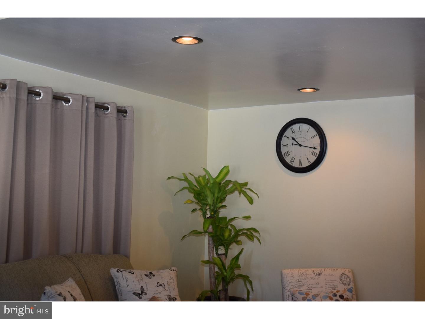 12 Inkberry Road Levittown, PA 19057 - Photo 3 of 24 Living Room