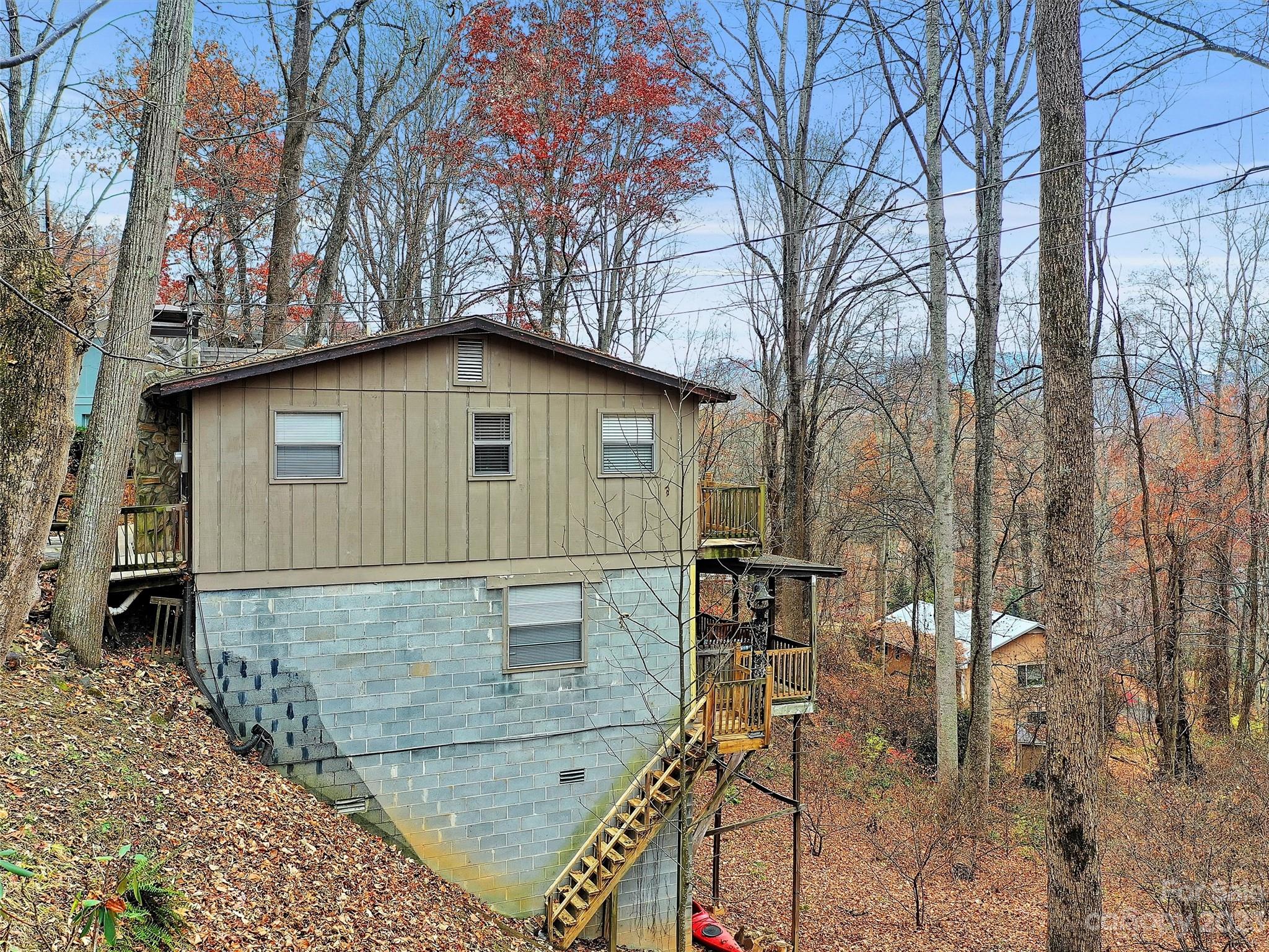 645 Mouzon Road Waynesville, NC 28785 - Photo 6 of 40