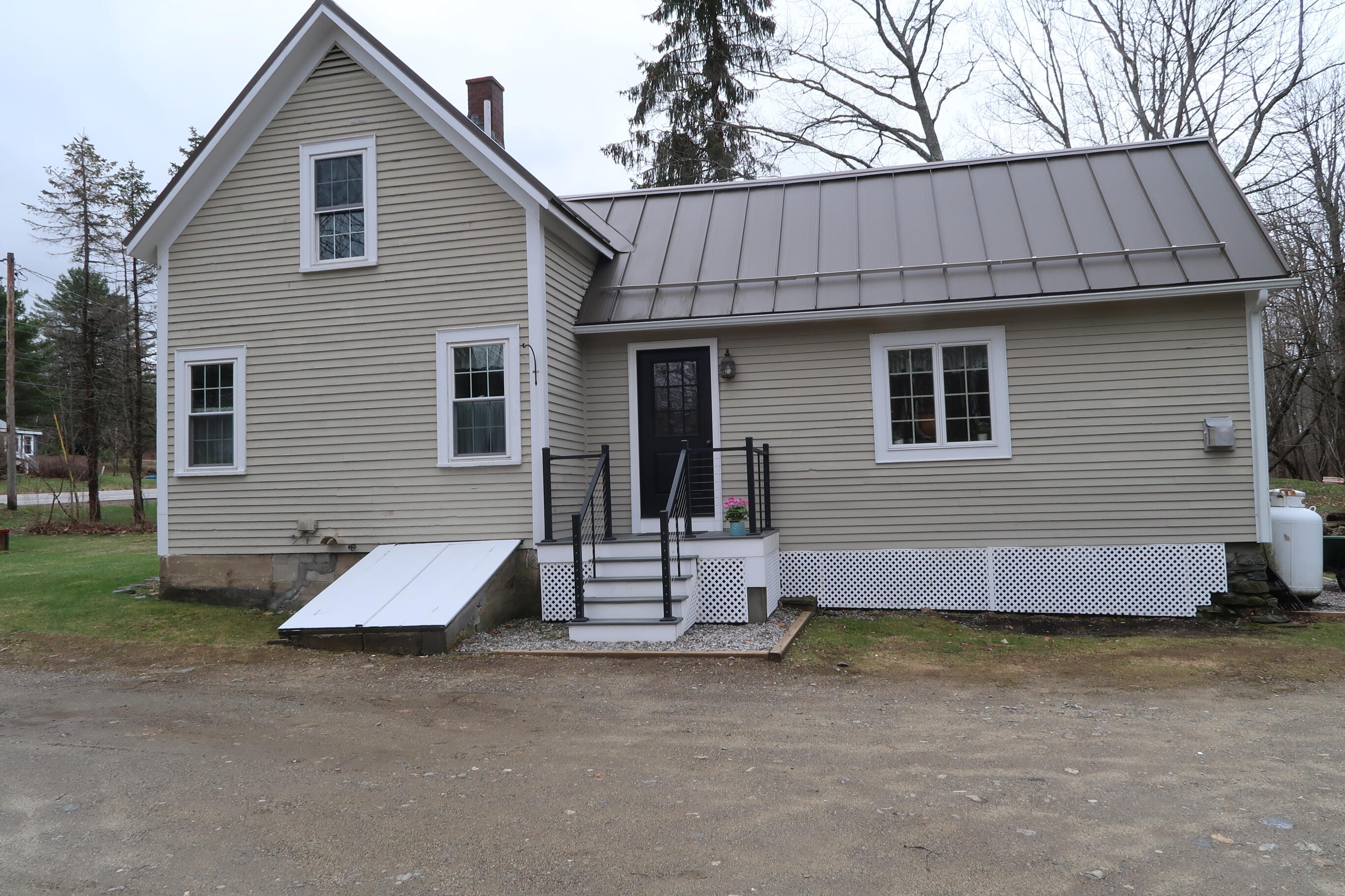 659 Wiscasset Road Pittston, ME 04345 - Photo 2 of 62 IMG_0832