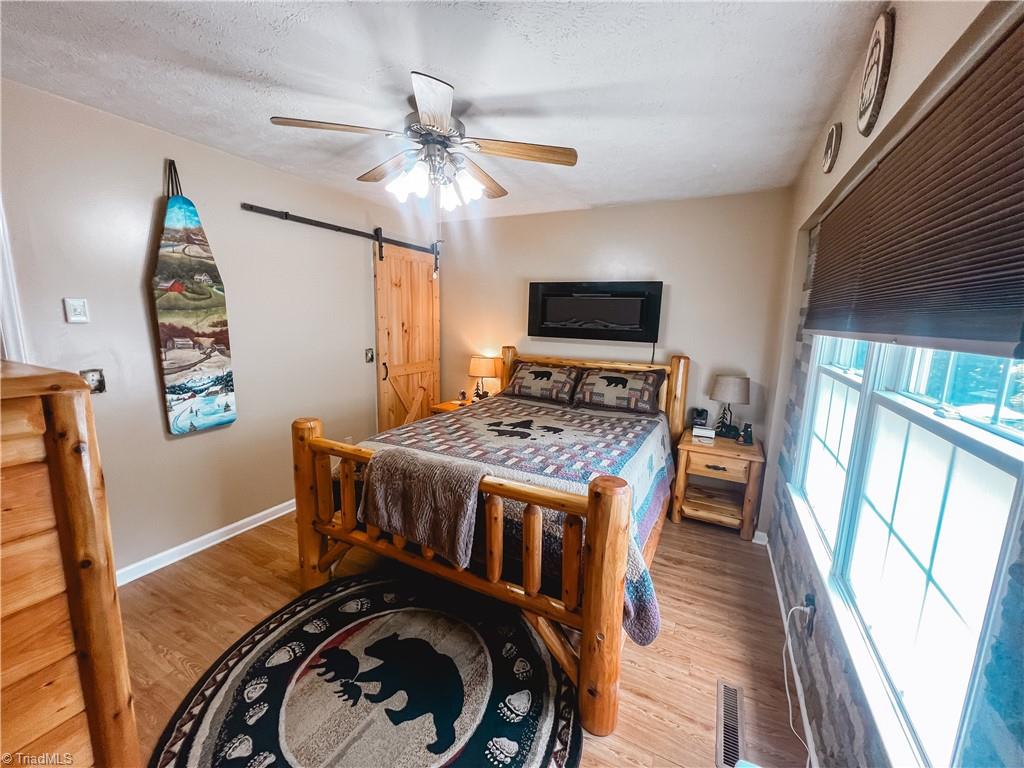 146 South Bridgewater Road Mount Airy, NC 27030 - Photo 18 of 31