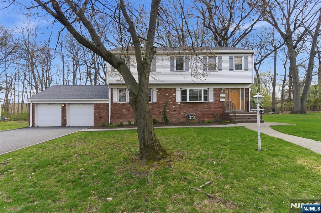 72 Prospect Street, Unit 2 Paramus, NJ 07652 - Photo 2 of 27