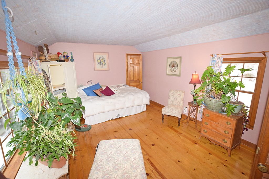 190 A Popple Camp Road Petersham, MA 01366 - Photo 17 of 31 Gallery Image 17