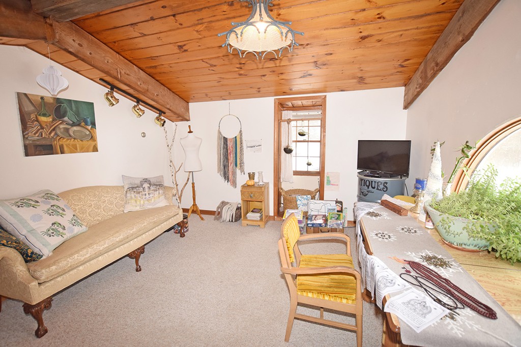 190 A Popple Camp Road Petersham, MA 01366 - Photo 10 of 31 Gallery Image 10