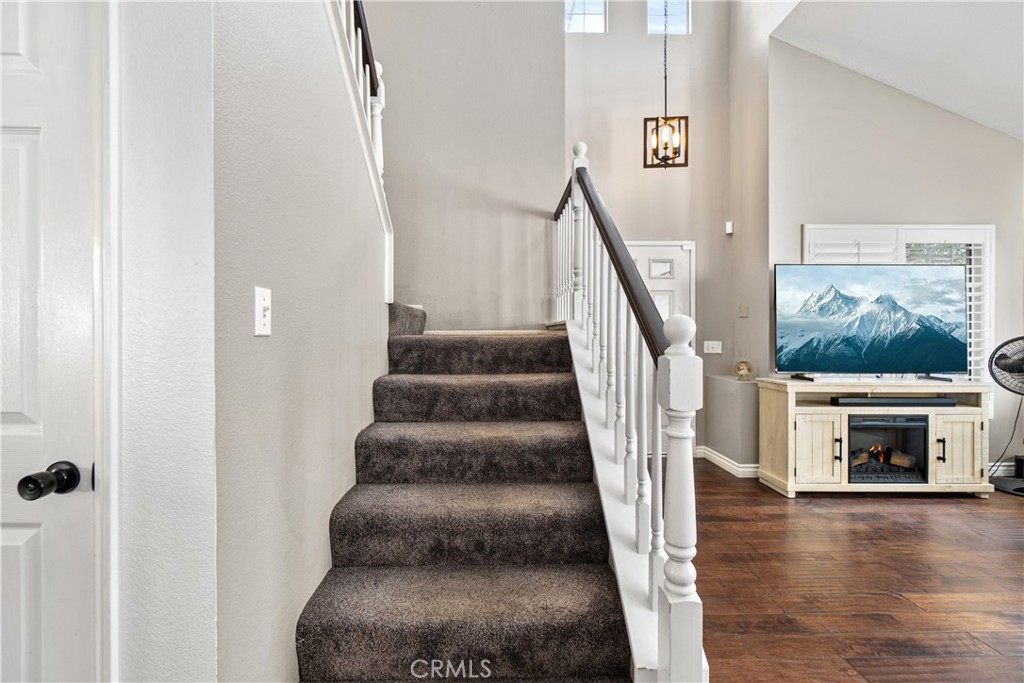 28222 Cascade Road Castaic, CA 91384 - Photo 8 of 42