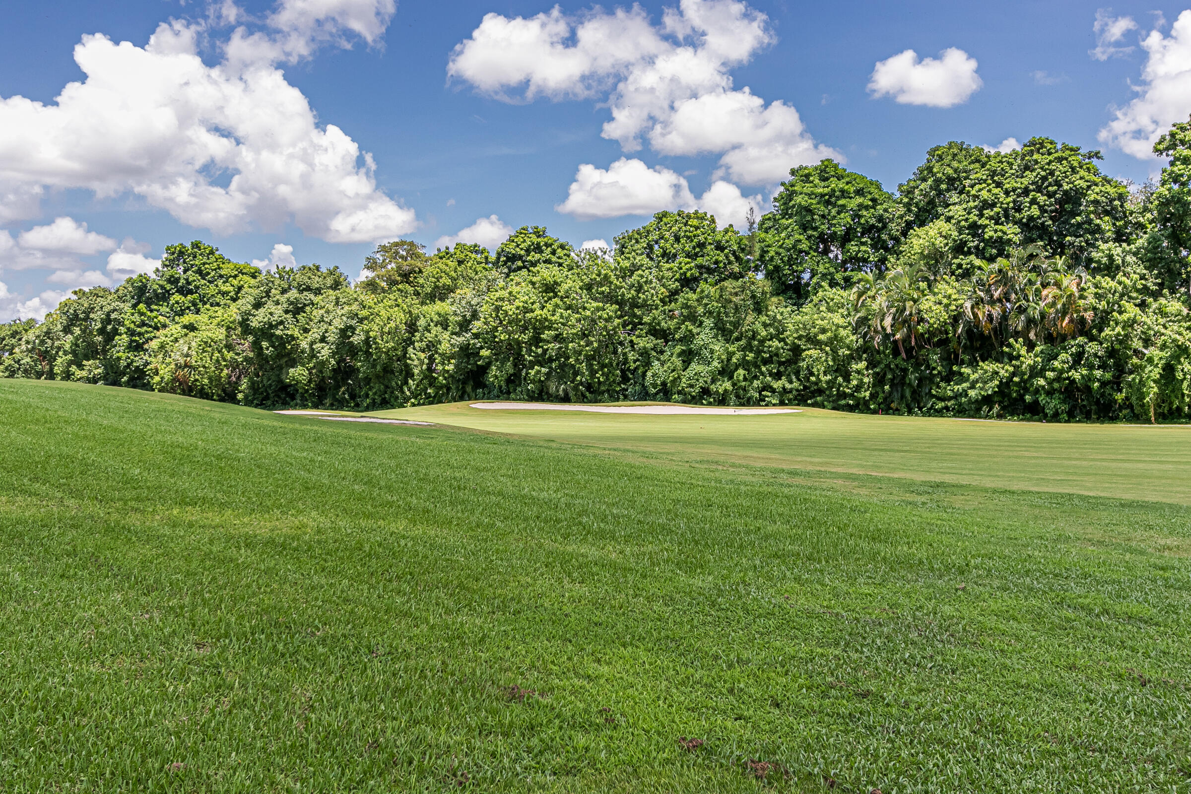 8535 Casa Del Lago, Unit 37E Boca Raton, FL 33433 - Photo 34 of 39 a view of a building
