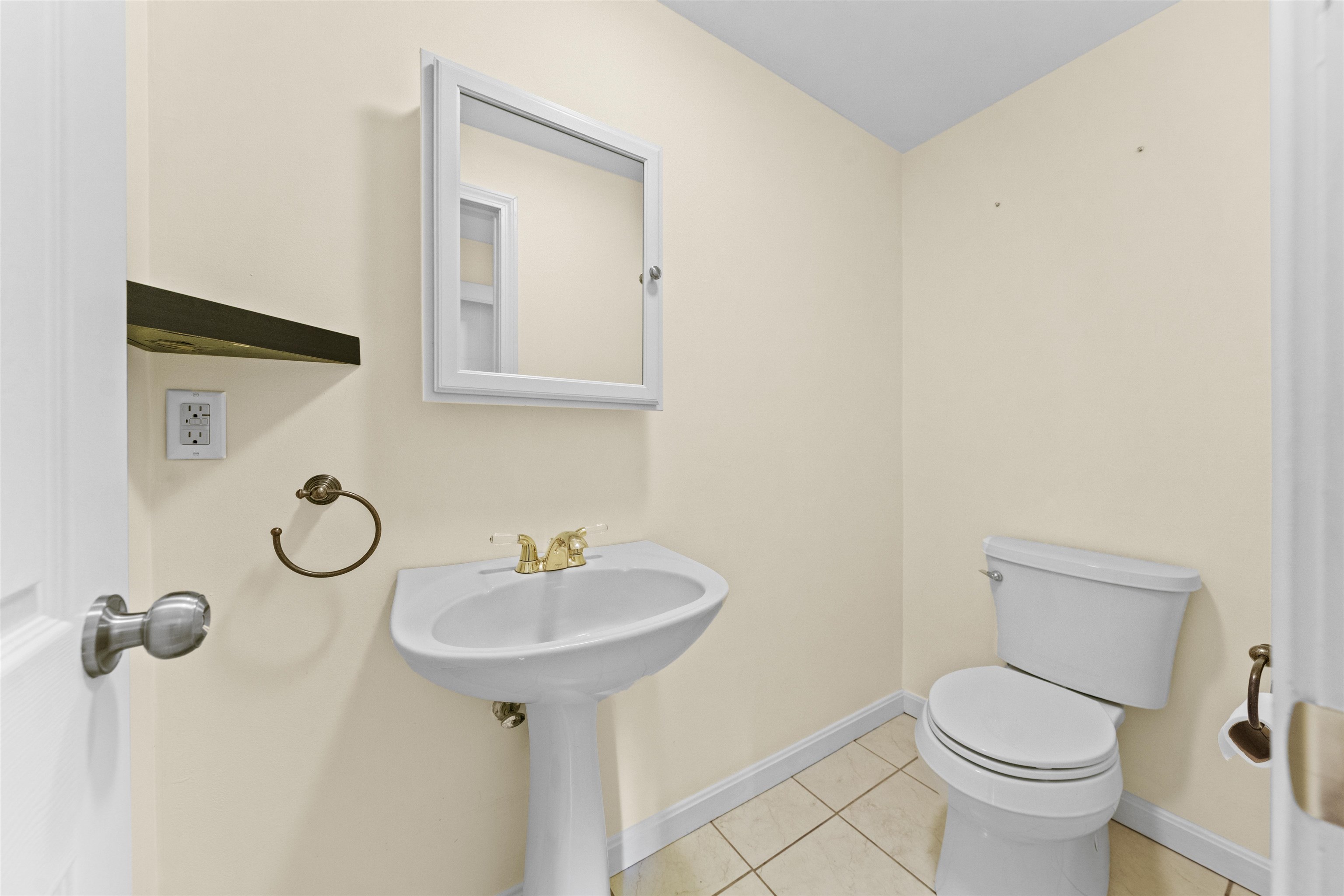 57 A Dale Road Hooksett, NH 03106 - Photo 7 of 24