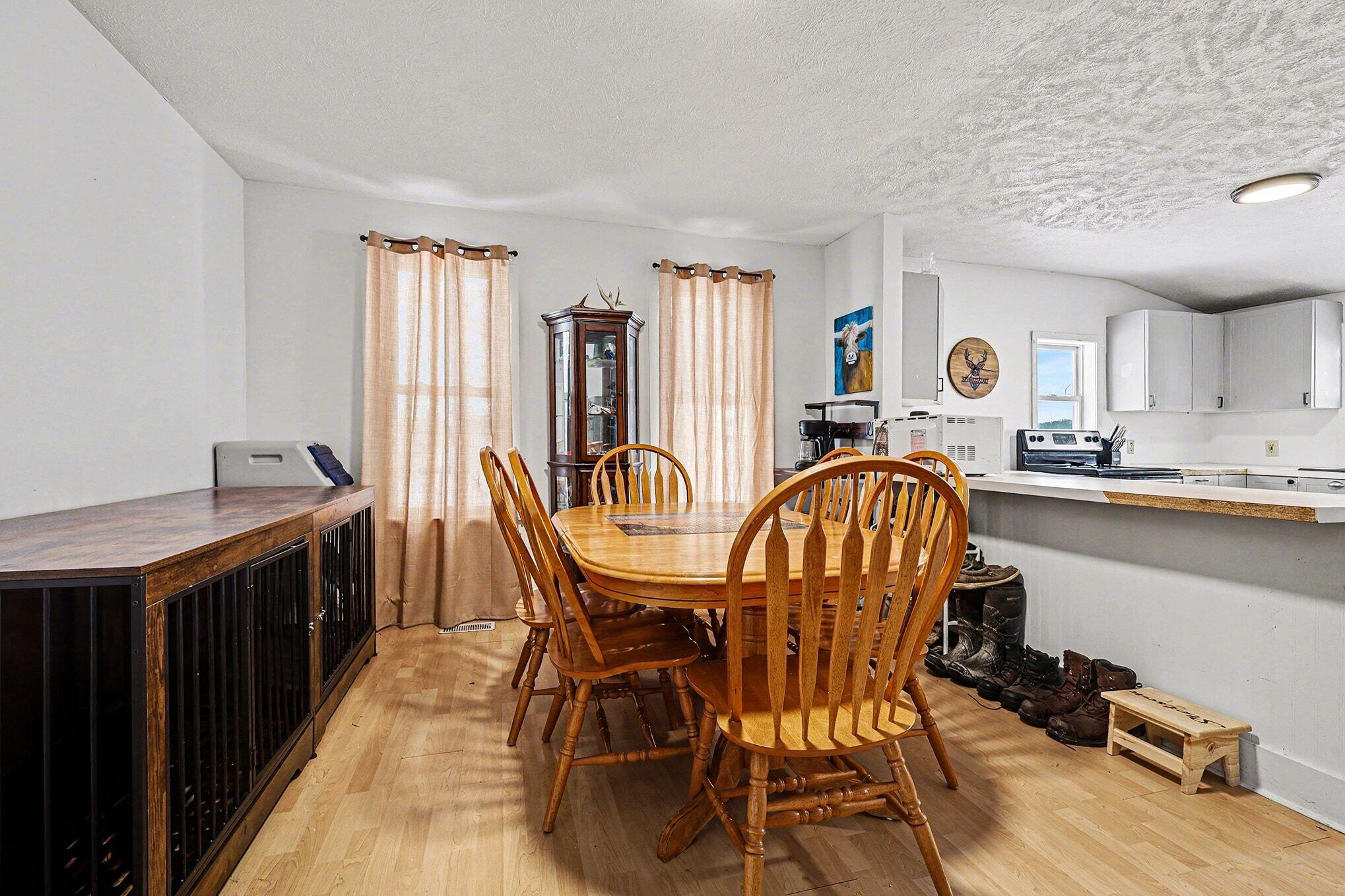 5947 East State Road Hastings, MI 49058 - Photo 7 of 26 009_file_3894