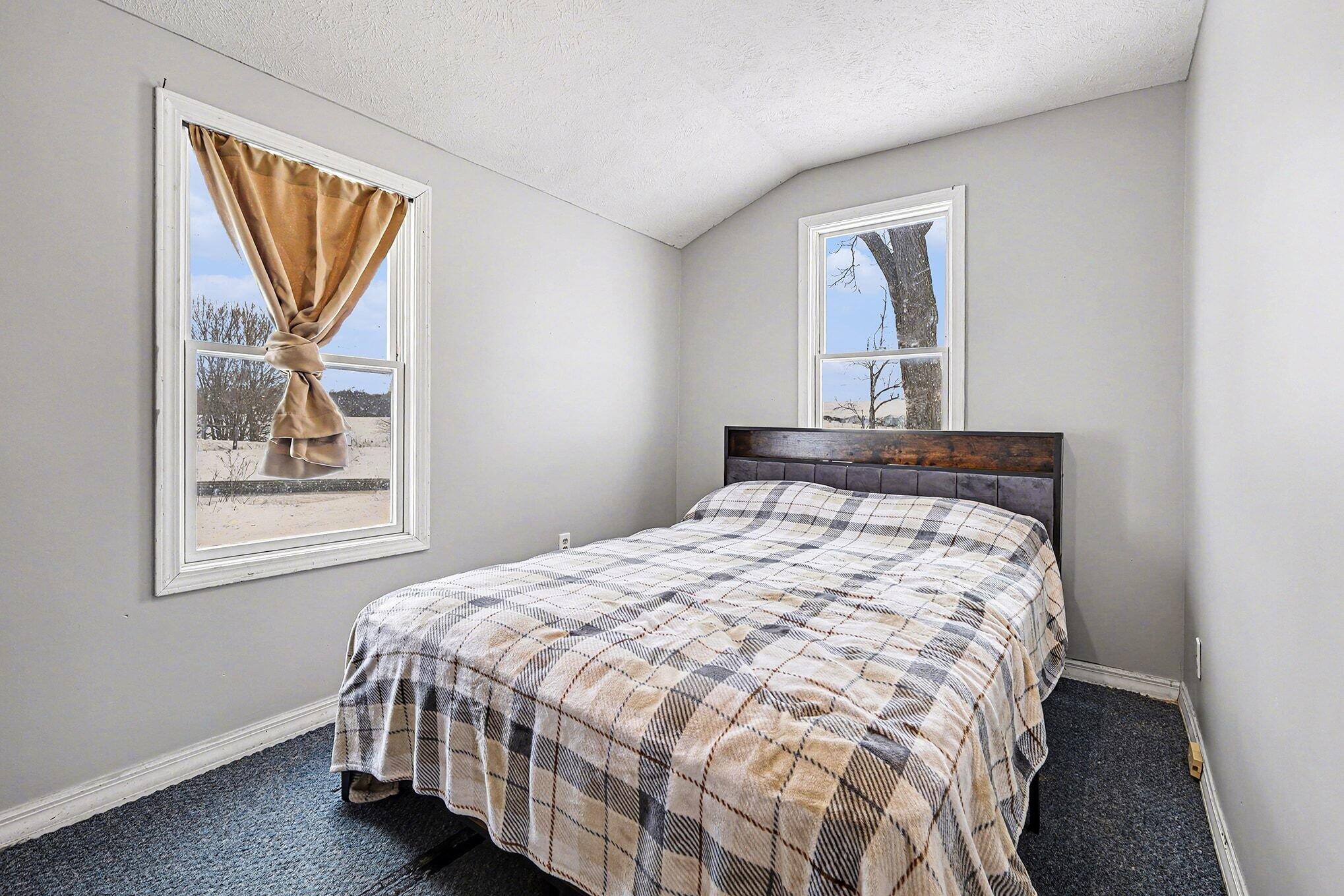 5947 East State Road Hastings, MI 49058 - Photo 10 of 26 013_file_4132