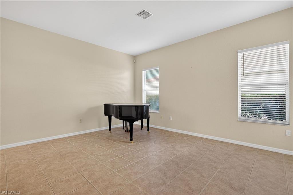 9920 Springlake Circle Estero, FL 33928 - Photo 5 of 35